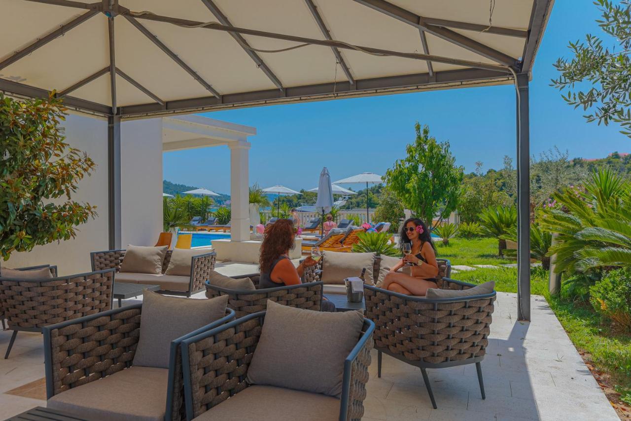 Hotel Perla Rogoznica  Buitenkant foto